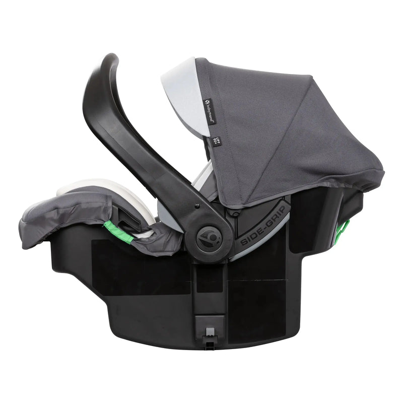 Hand of the Baby Trend Secure-Lift LTE Infant Car Seat turn into an anti rebound bar