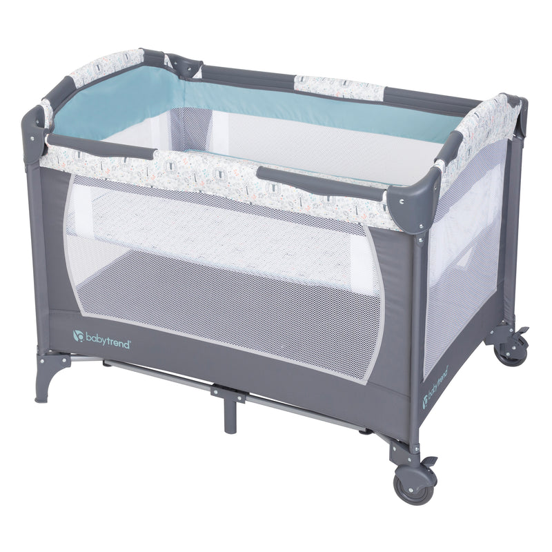Removable full-size bassinet of the Baby Trend EZ Rest Deluxe Nursery Center Playard