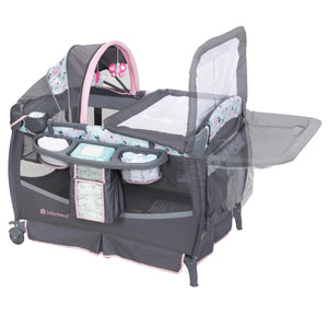 Deluxe II Nursery Center Playard (International)