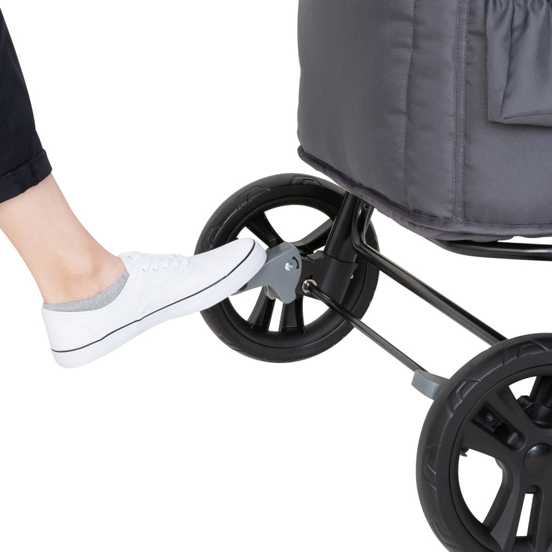 Baby Trend Tour LTE 2-in-1 Stroller Wagon has rear brakes on wheels