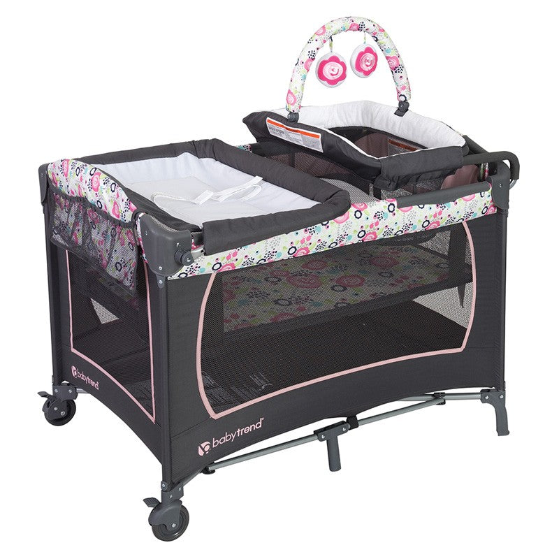 Baby Trend Lil Snooze Deluxe Nursery Center Playard in Flora fashion 